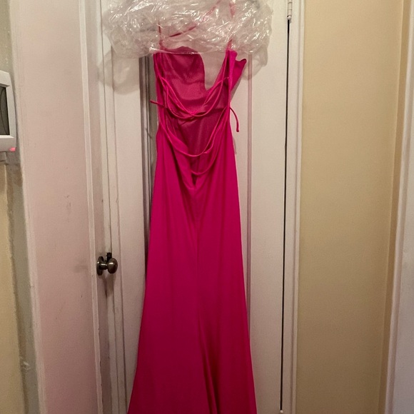 Dress - Picture 2 of 3